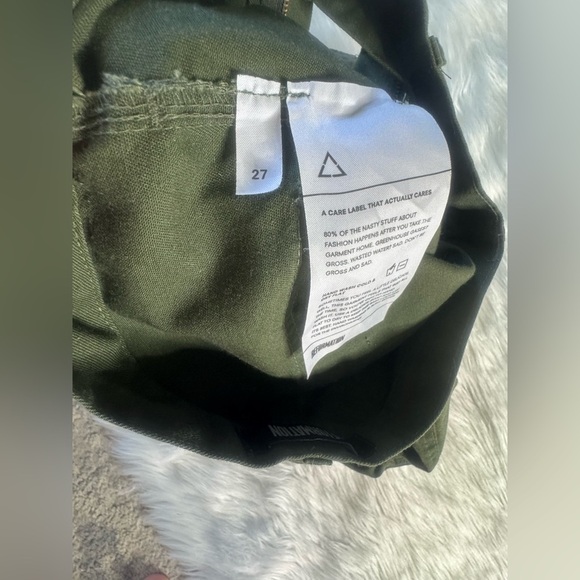 REFORMATION Green cargo pants 27 - Picture 3 of 4